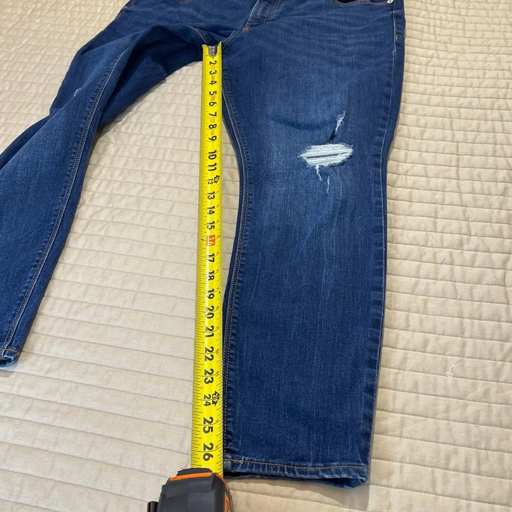 Old Navy ROCKSTAR MID RISE SUPER SKINNY WOMENS SIZE 14 DISTRESSED DENIM JEANS